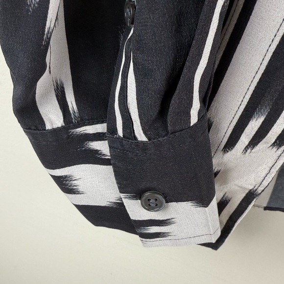 Theory Monochrome Ikat Print Silk Blouse - Picture 6 of 9